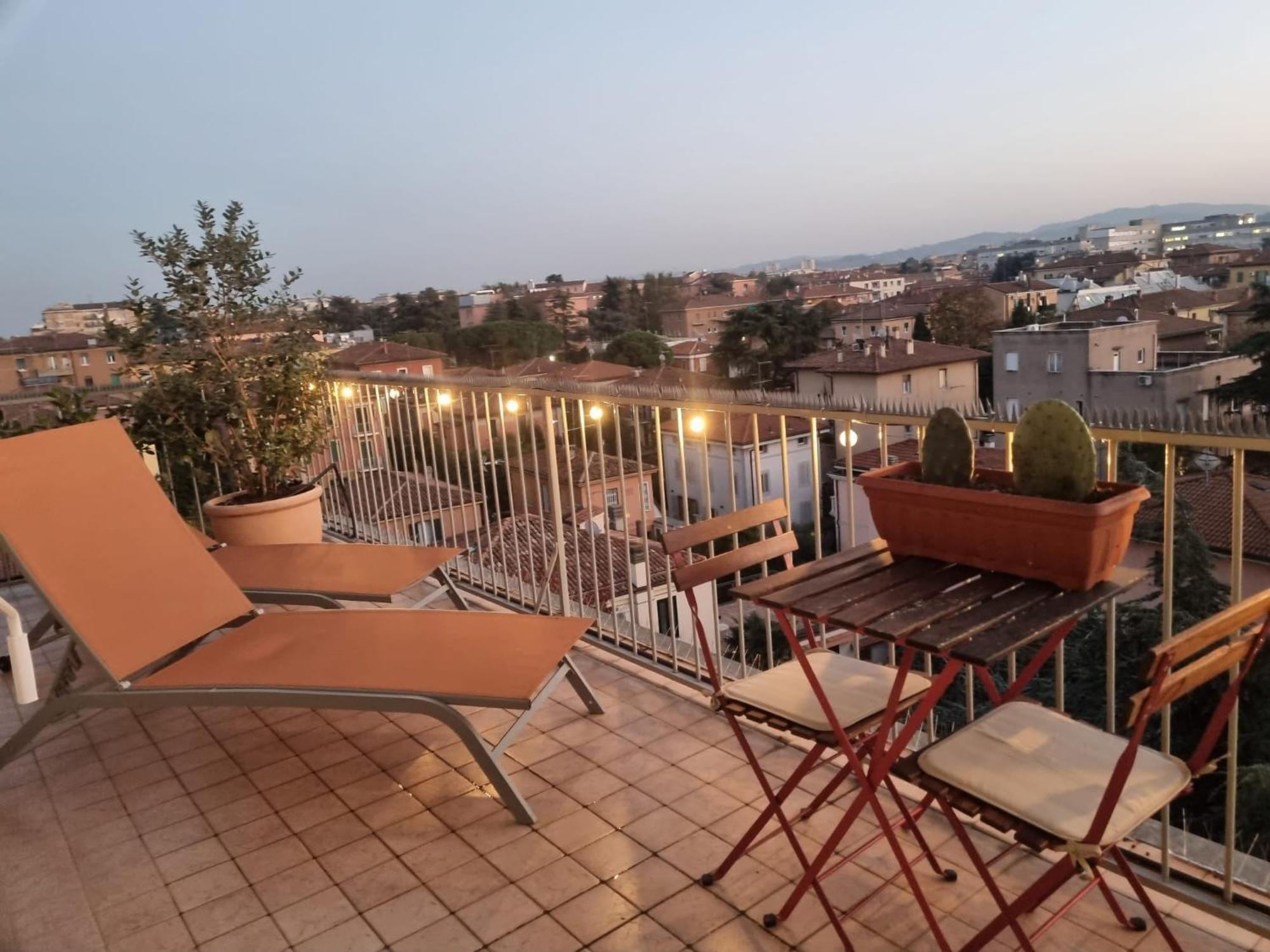 Bellavista Panoramic Terrace Appartamento Con Terrazza Zona Sant Orsola Болонья Экстерьер фото